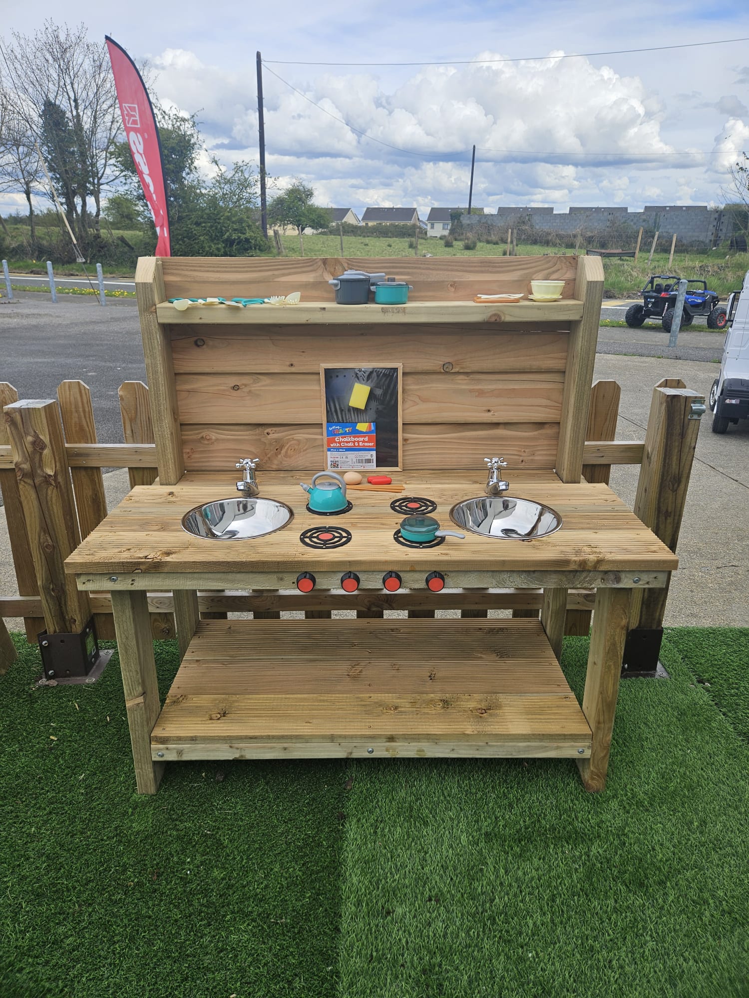 Mud Kitchen - Image 2