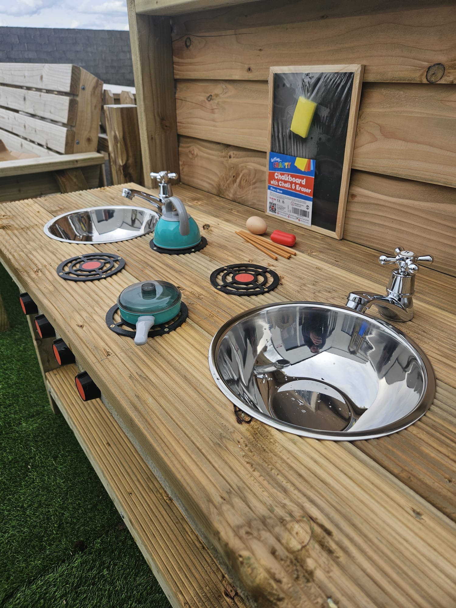 Mud Kitchen - Image 3