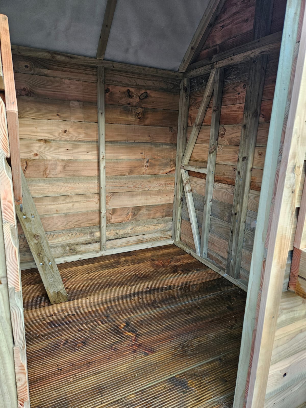 Wendy Lodge - Image 10